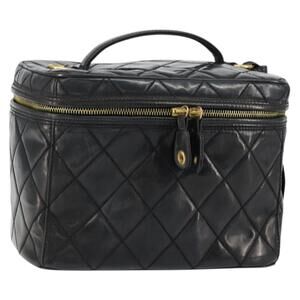 CHANEL Matelasse Vanity Pouch Enamel Black Gold CC Auth bs31398